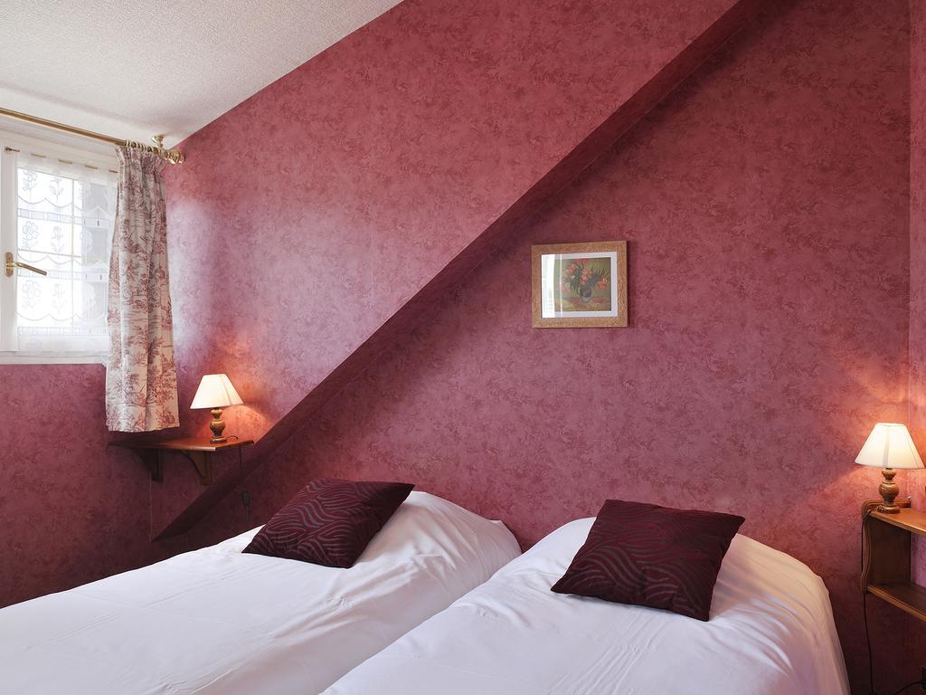 Logis Hotel Le Saint Florent Mont-pres-Chambord Екстер'єр фото
